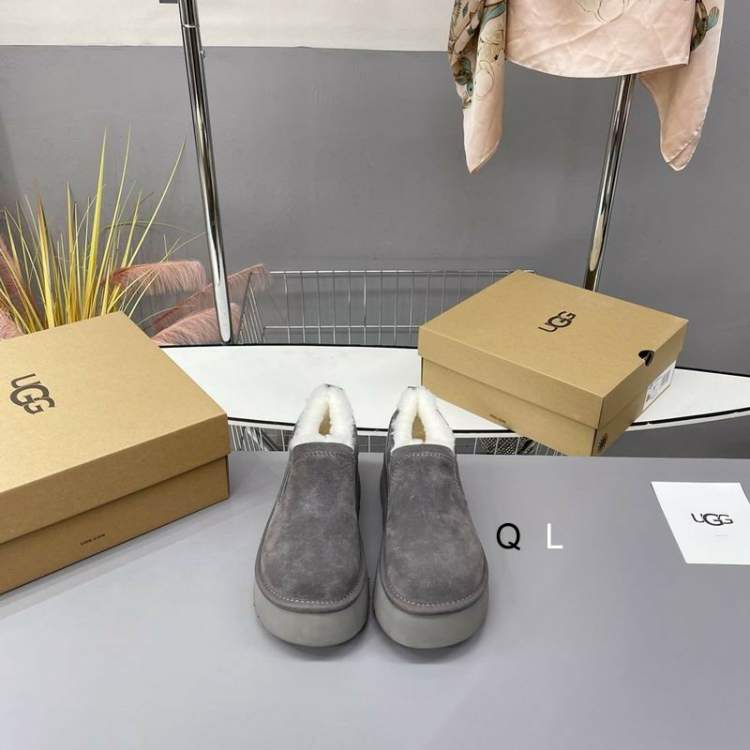 Picture of UGG Shoes _SKUUGGsz35-40HY112419674